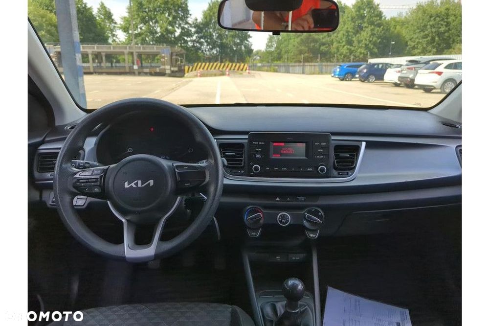 Kia Rio 1.2 M - 9