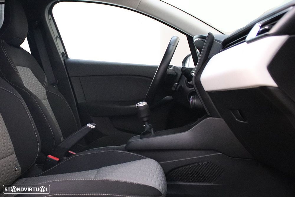 Renault Clio 1.0 TCe Evolution - 22