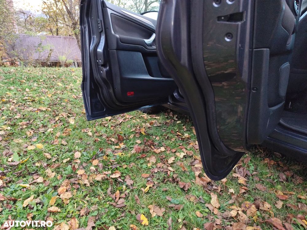 Ford S-Max 2.0 TDCi Trend - 12