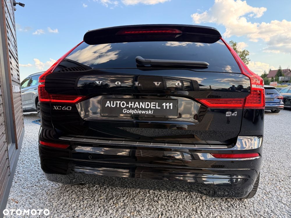 Volvo XC 60 B4 B Plus Bright - 12