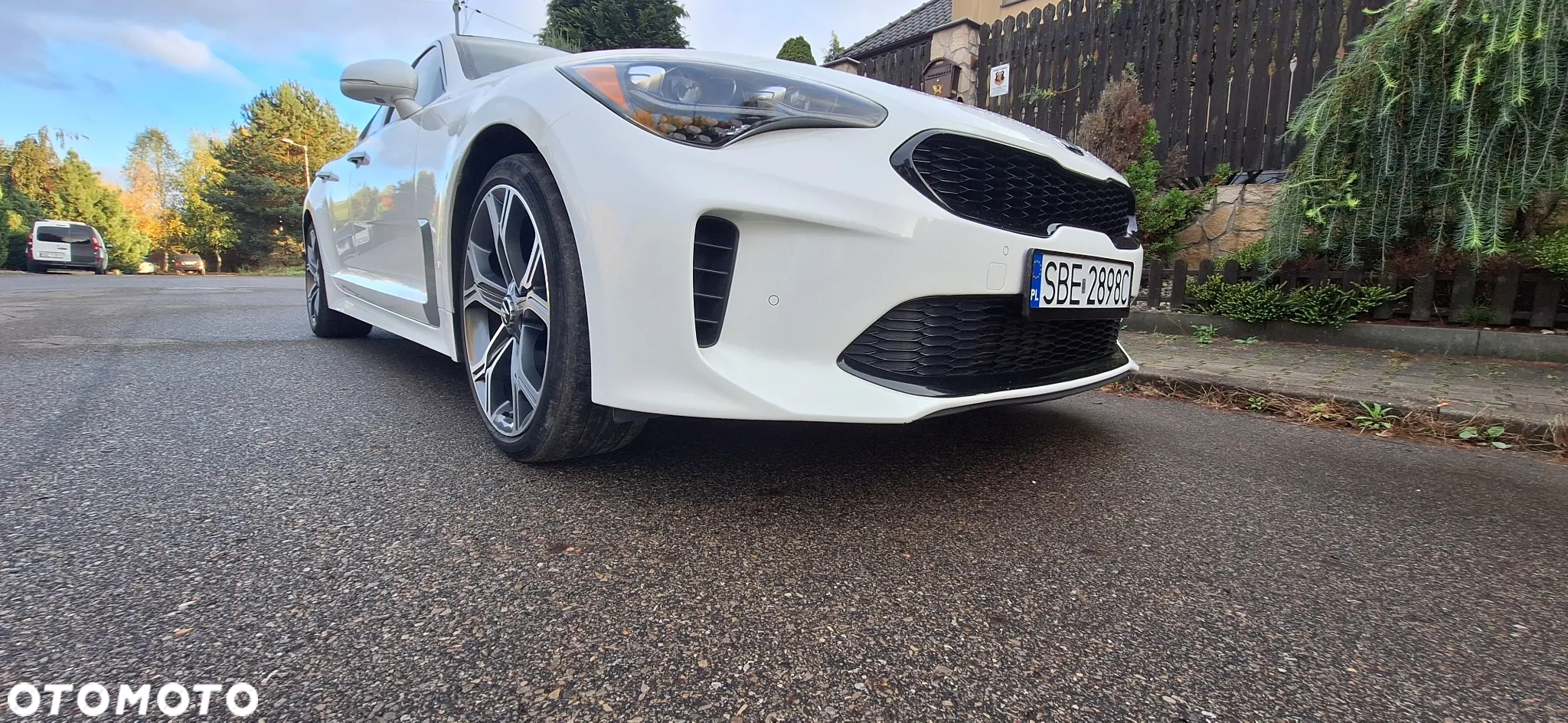 Kia Stinger - 12