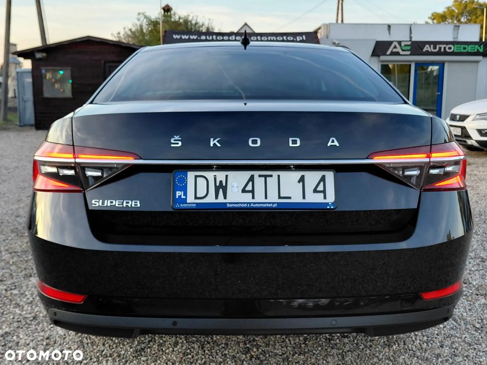 Skoda Superb 2.0 TDI SCR Style DSG - 24