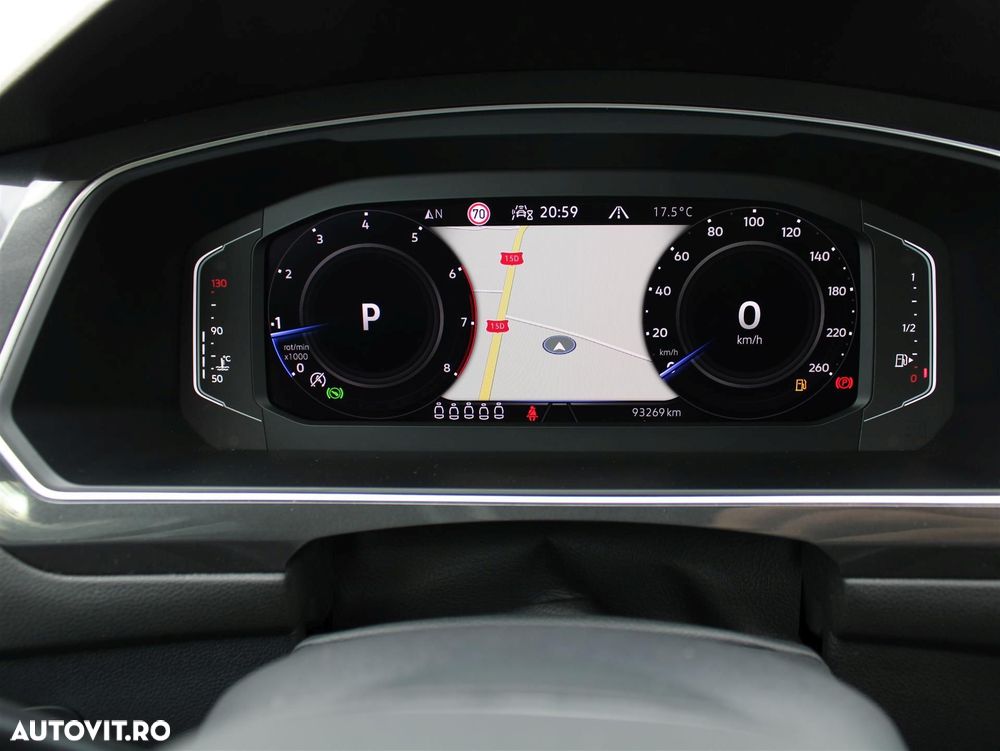 Volkswagen Tiguan - 19