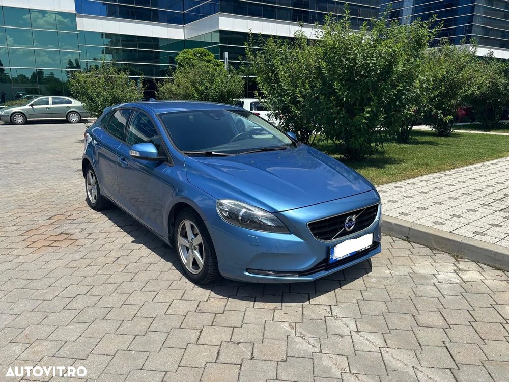 Volvo V40 T4 Powershift Momentum - 6