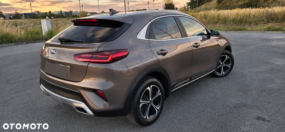 Kia XCeed 1.6 GDI PHEV L Business Line DCT - 3