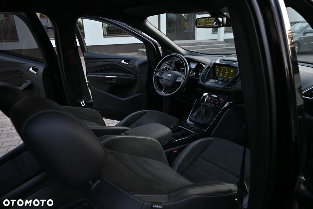 Ford Kuga 2.0 TDCi AWD ST-Line - 27