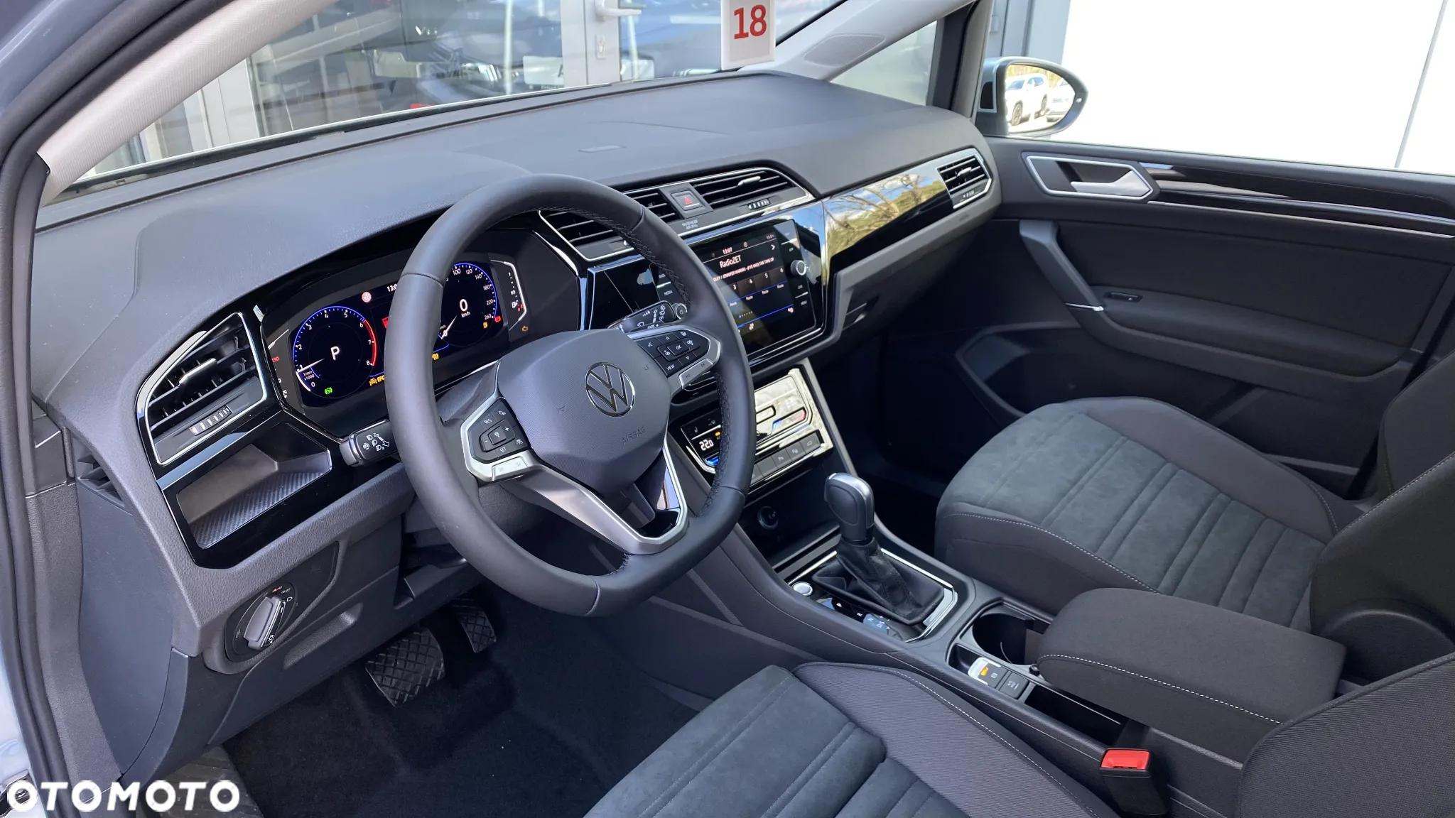 Volkswagen Touran 1.5 TSI EVO Highline DSG - 9