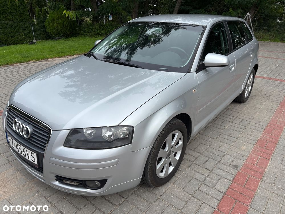 Audi A3 Sportback - 1