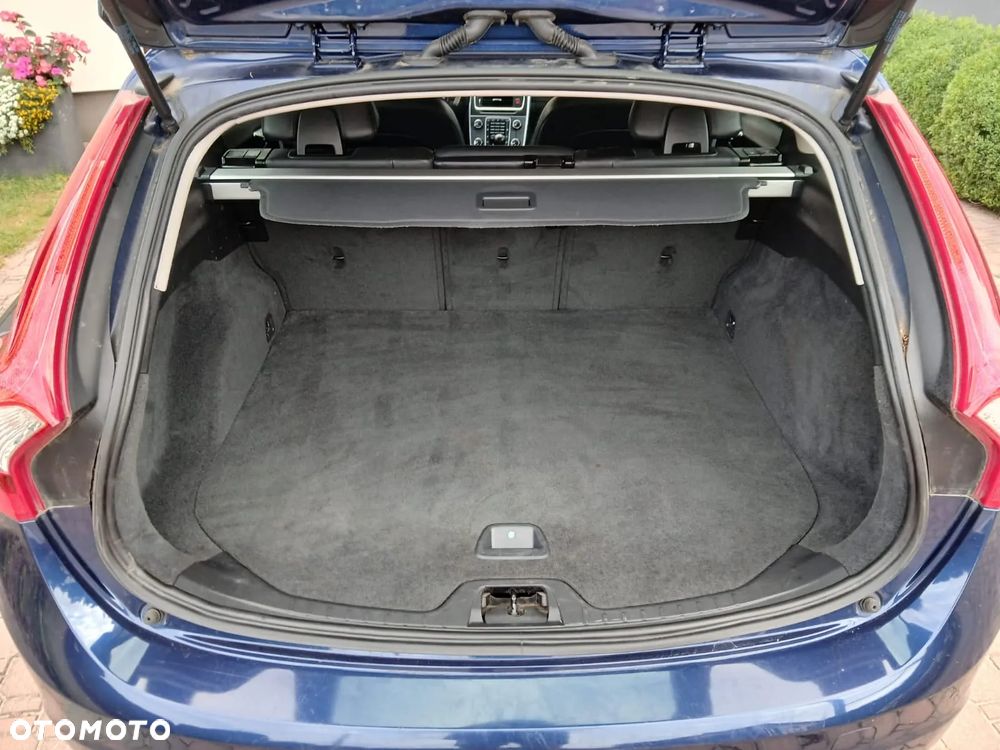 Volvo V60 T3 Ocean Race - 8