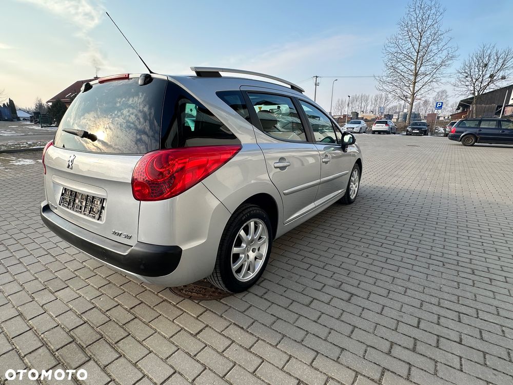 Peugeot 207 SW HDi FAP 90 (Blue Lion) Sport - 11