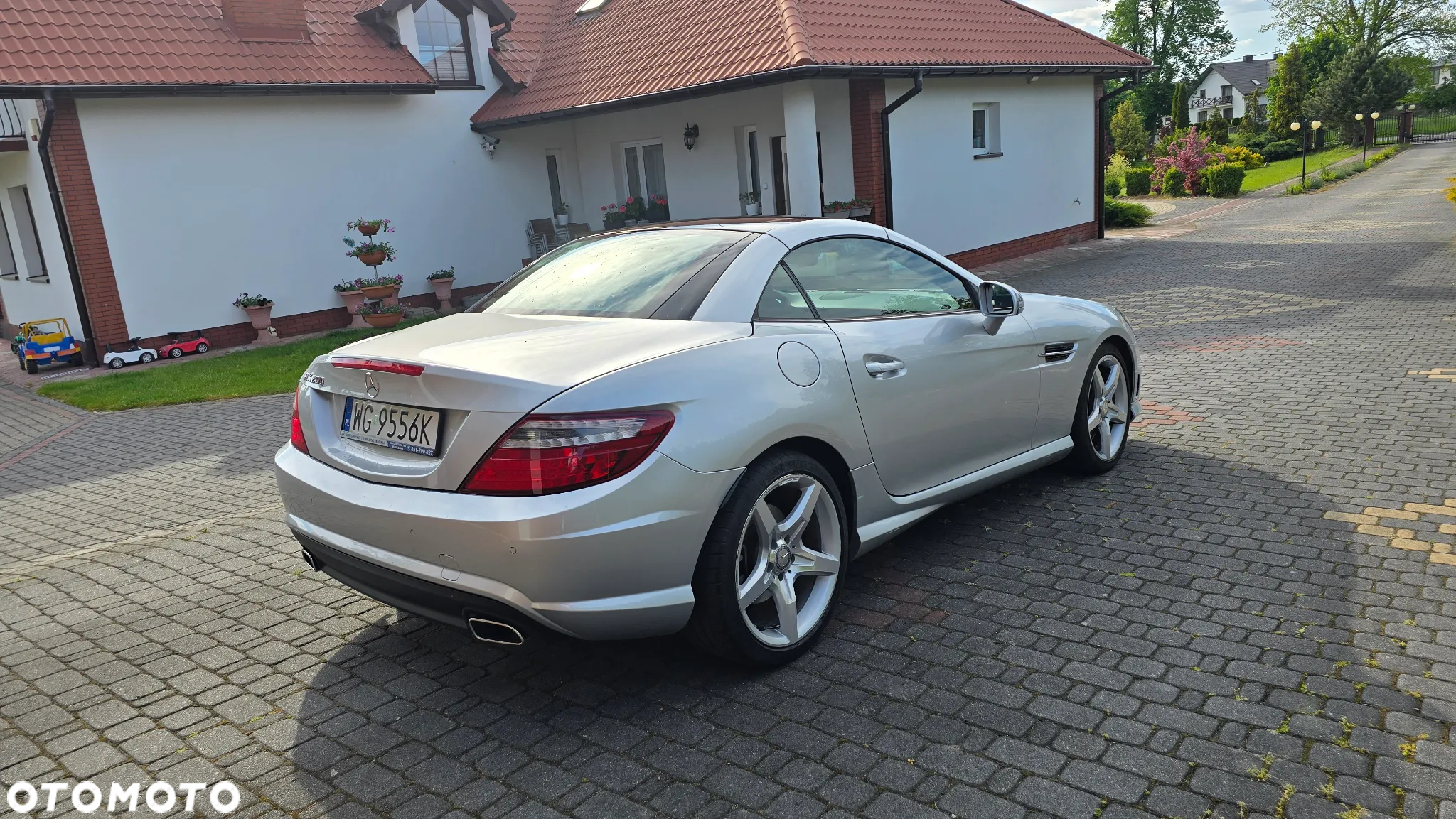 Mercedes-Benz SLK 200 (BlueEFFICIENCY) 7G-TRONIC - 11