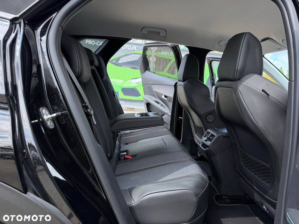 Peugeot 3008 1.6 PureTech HYbrid Allure S&S EAT8 - 32