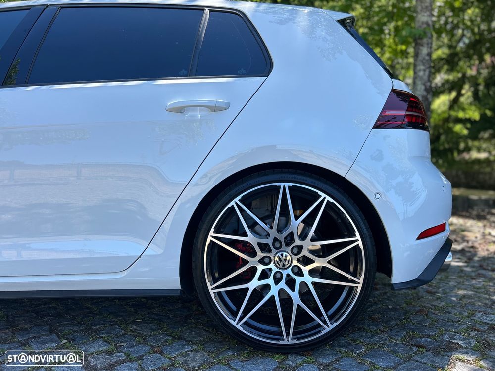 VW Golf 2.0 TSI GTI DSG Performance - 39