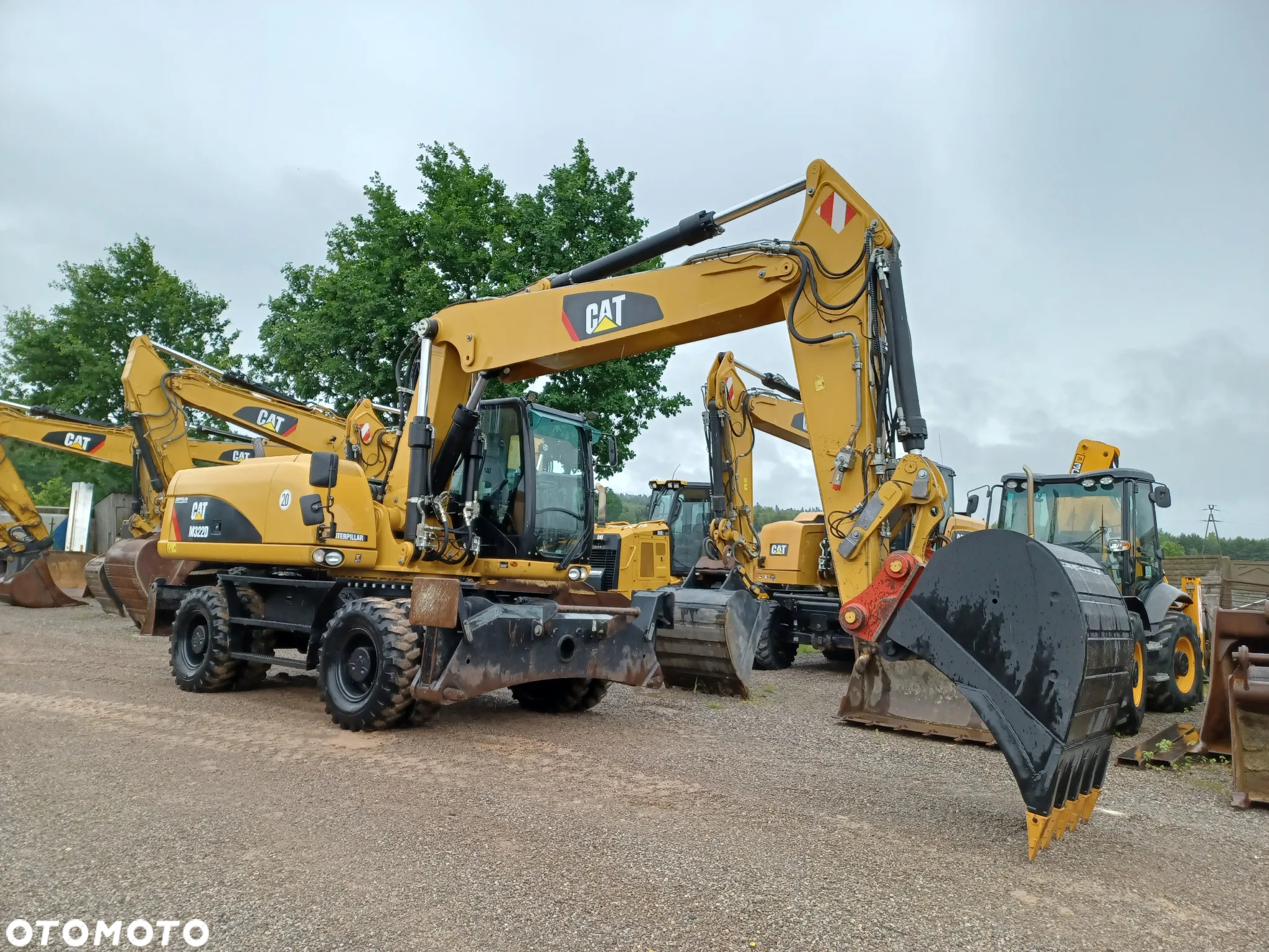 Caterpillar CAT M 322 D - 9