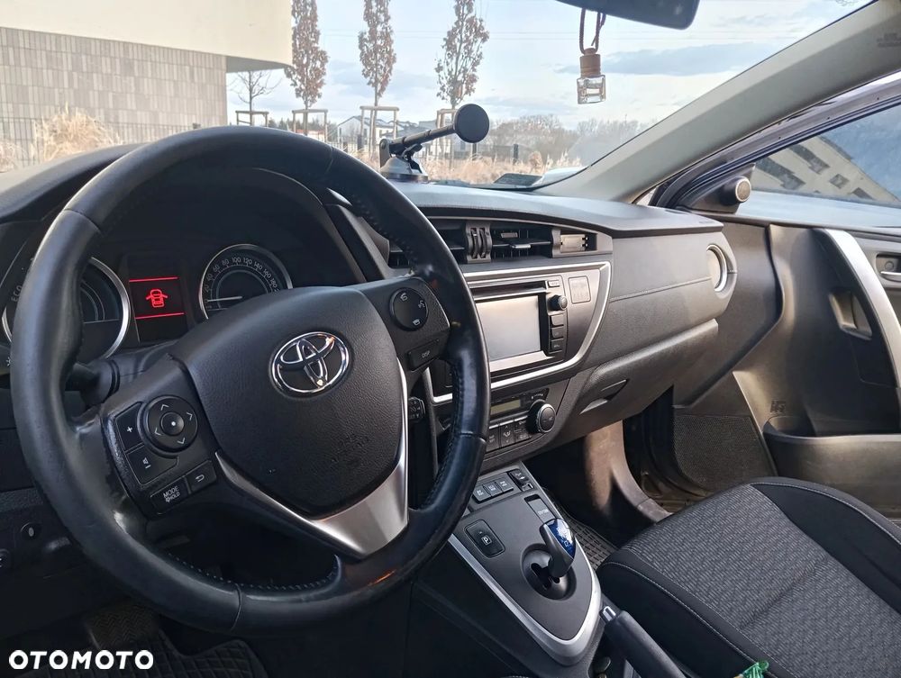 Toyota Auris - 5
