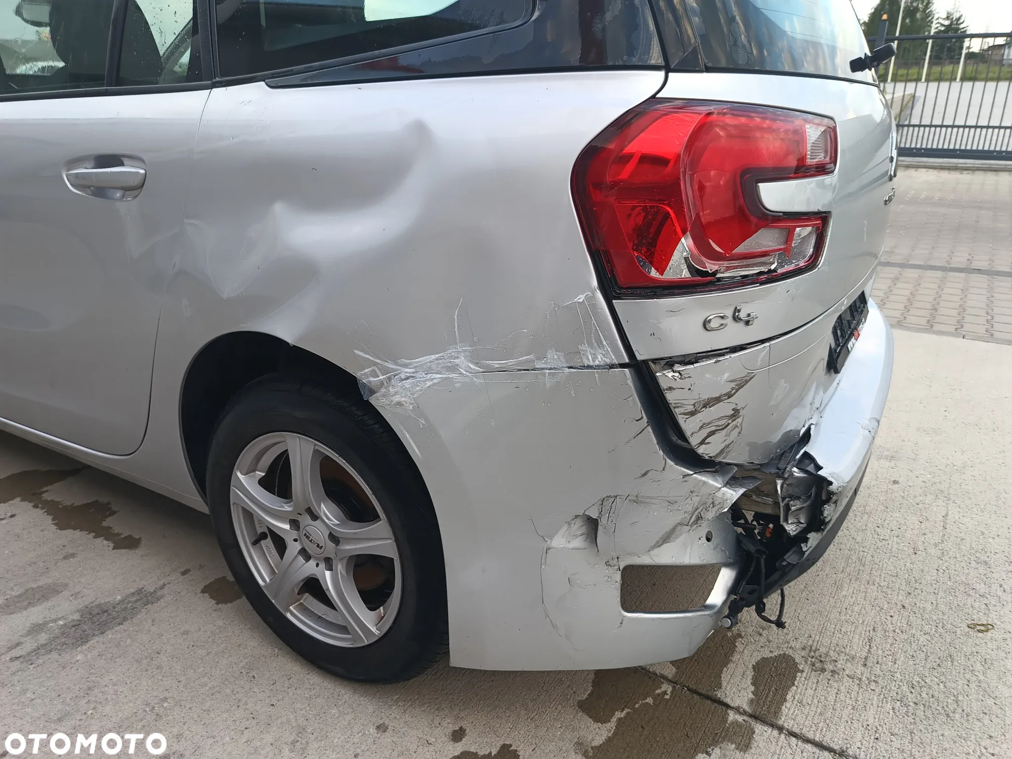 Citroën C4 Grand Picasso - 24