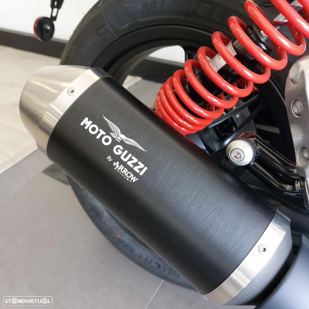 Moto Guzzi V7 Special Edition 850 - 6