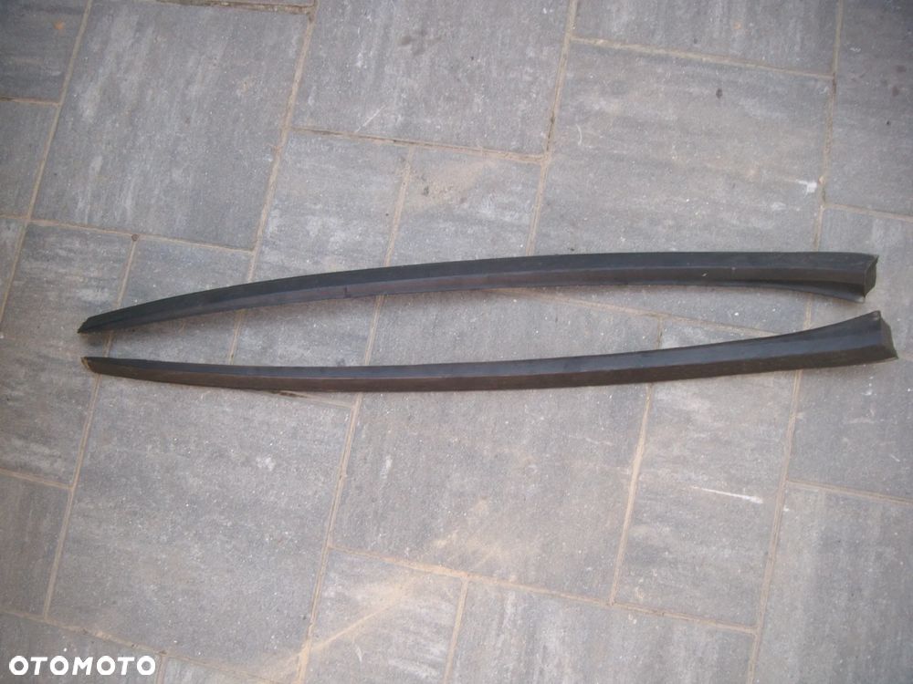 opel astra J  13r  listwy szyby przód komplet 13280302  13280303 - 1