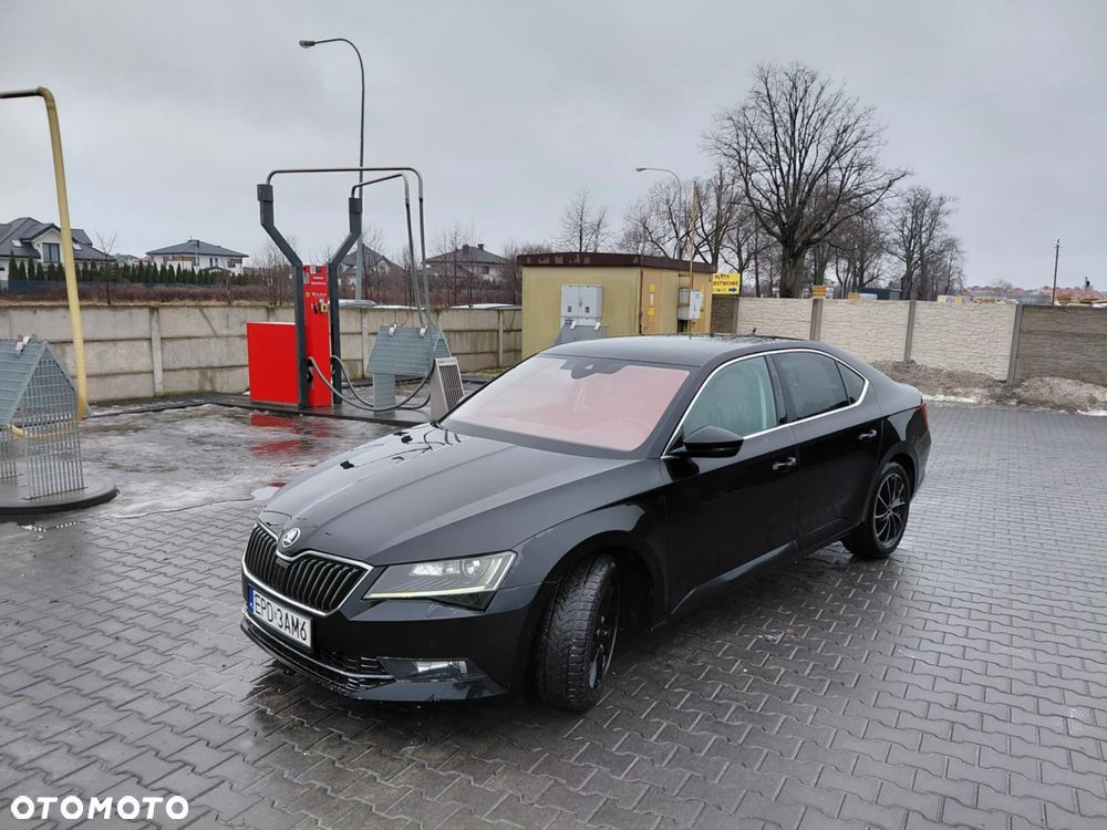 Skoda Superb 1.6 TDI Ambition DSG - 1