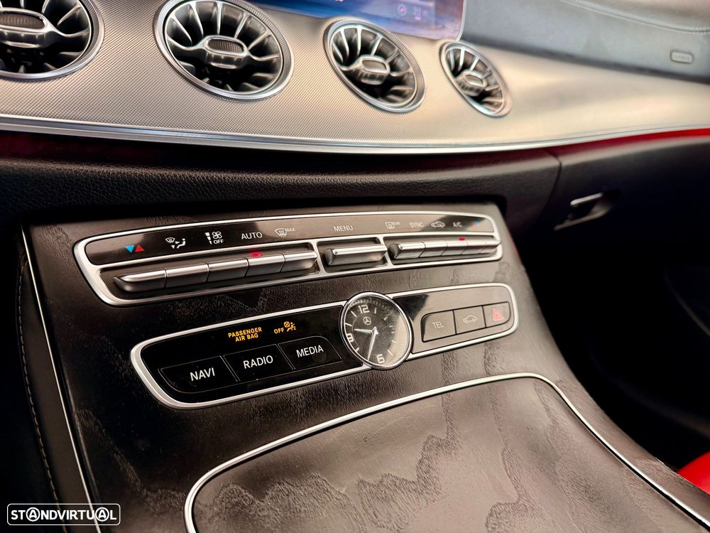 Mercedes-Benz E 220 d AMG Line - 32