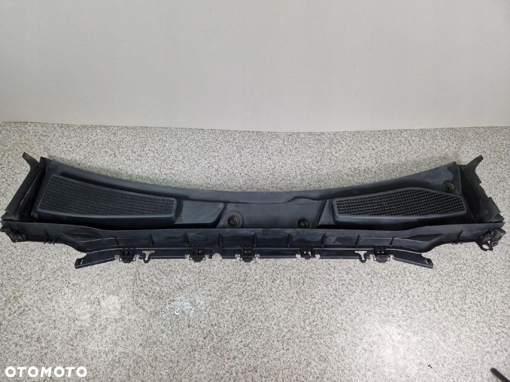 MERCEDES X247 GLB ORYGINALNE PODSZYBIE DEFLEKTOR A2478302900 - 2