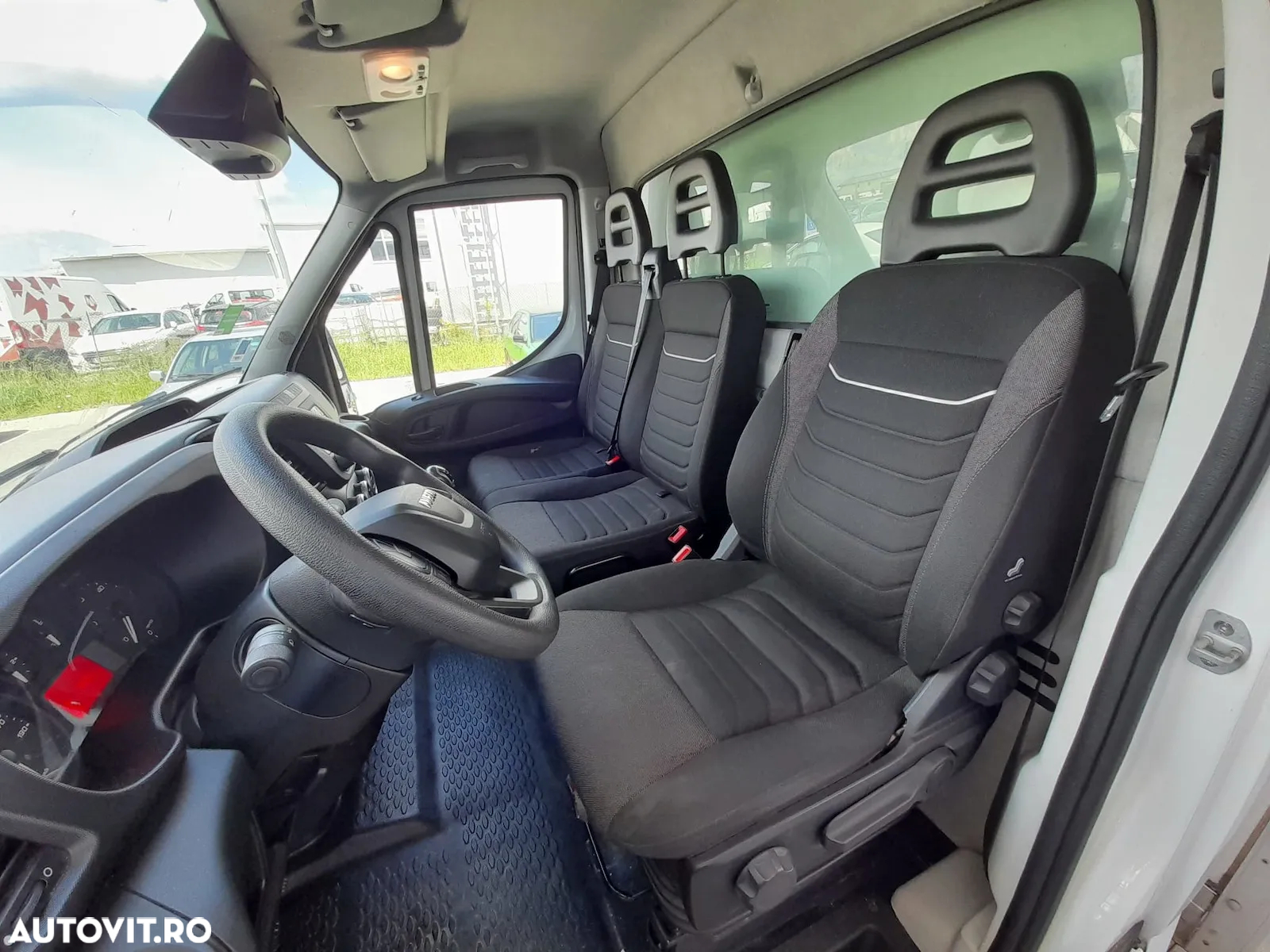 Iveco Daily 35C16H3.0 BOX+LIFT - 13