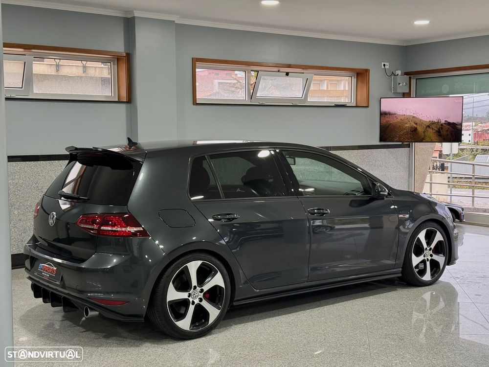 VW Golf 2.0 TSi GTi DSG - 4