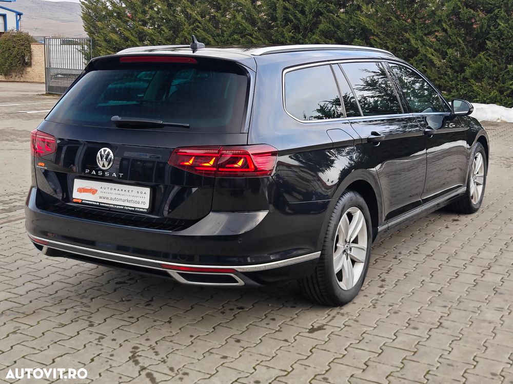 Volkswagen Passat 2.0 TDI SCR DSG Elegance - 3