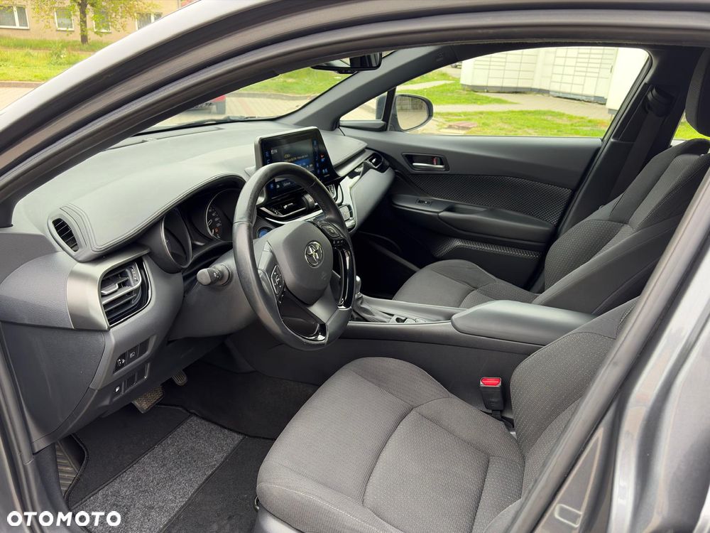 Toyota C-HR 1.8 Hybrid Dynamic - 18
