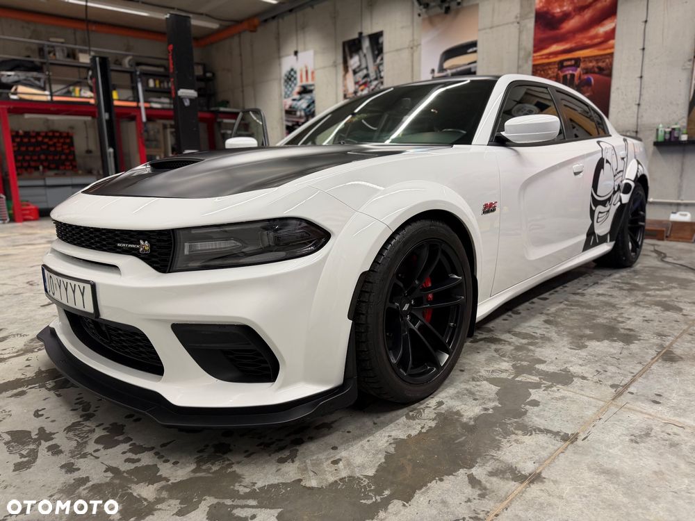 Dodge Charger 6.4 Scat Pack Widebody - 7