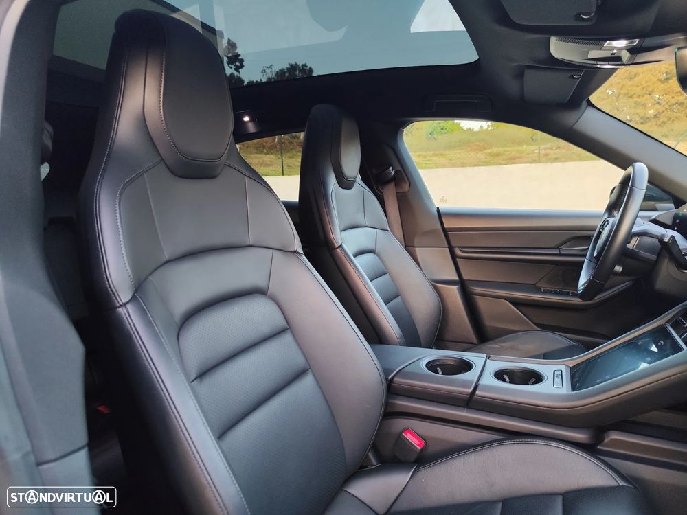 Porsche Taycan Sport Turismo Standard - 14
