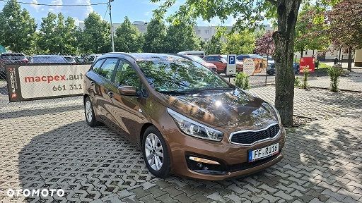 Kia Ceed - 1