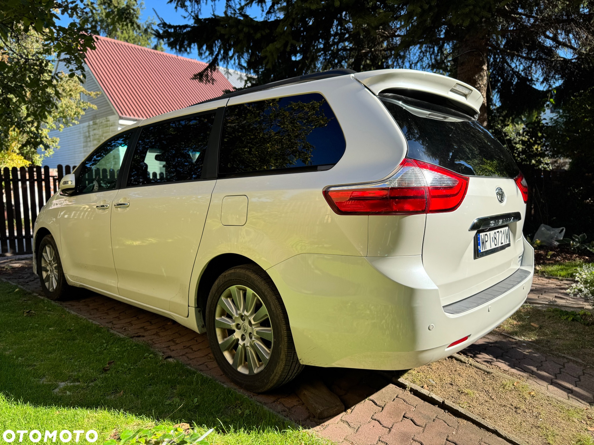 Toyota Sienna - 23