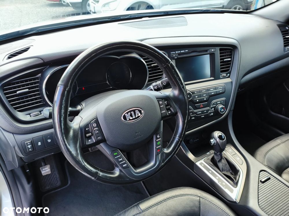 Kia Optima - 27