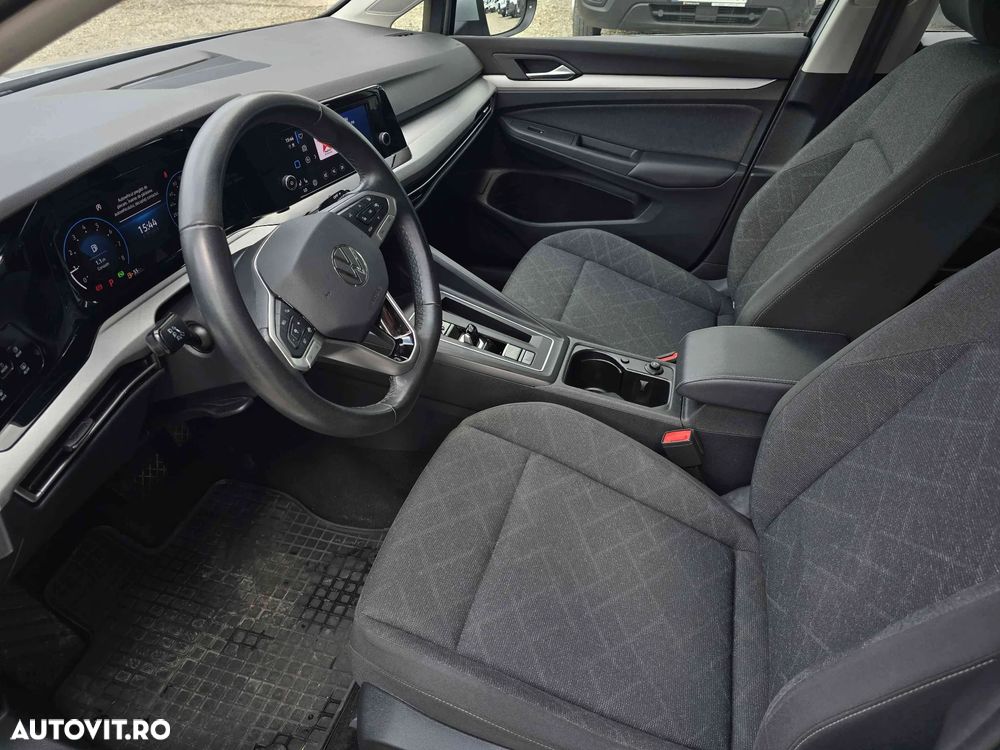 Volkswagen Golf - 9
