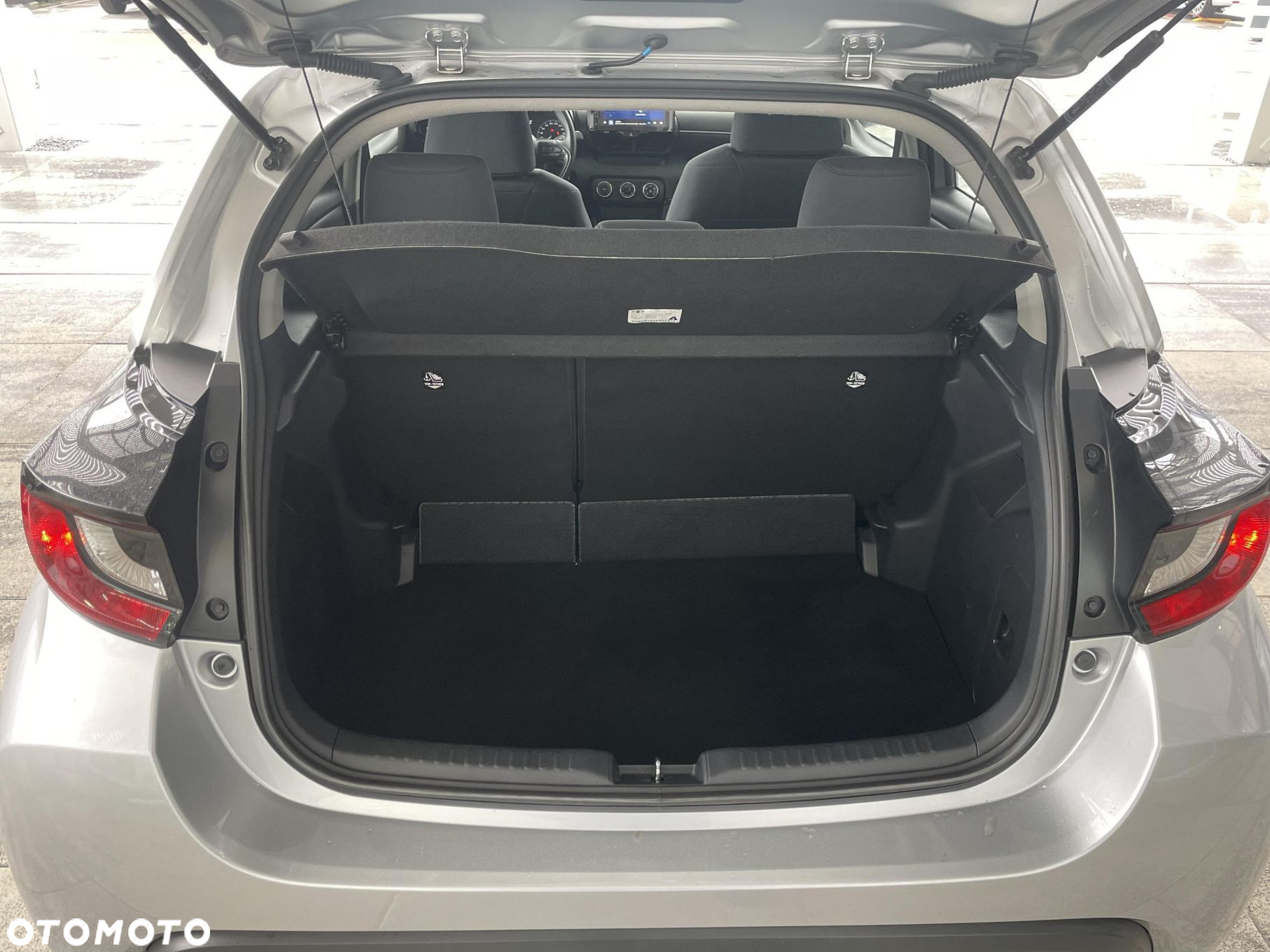 Toyota Yaris 1.5 Comfort - 13