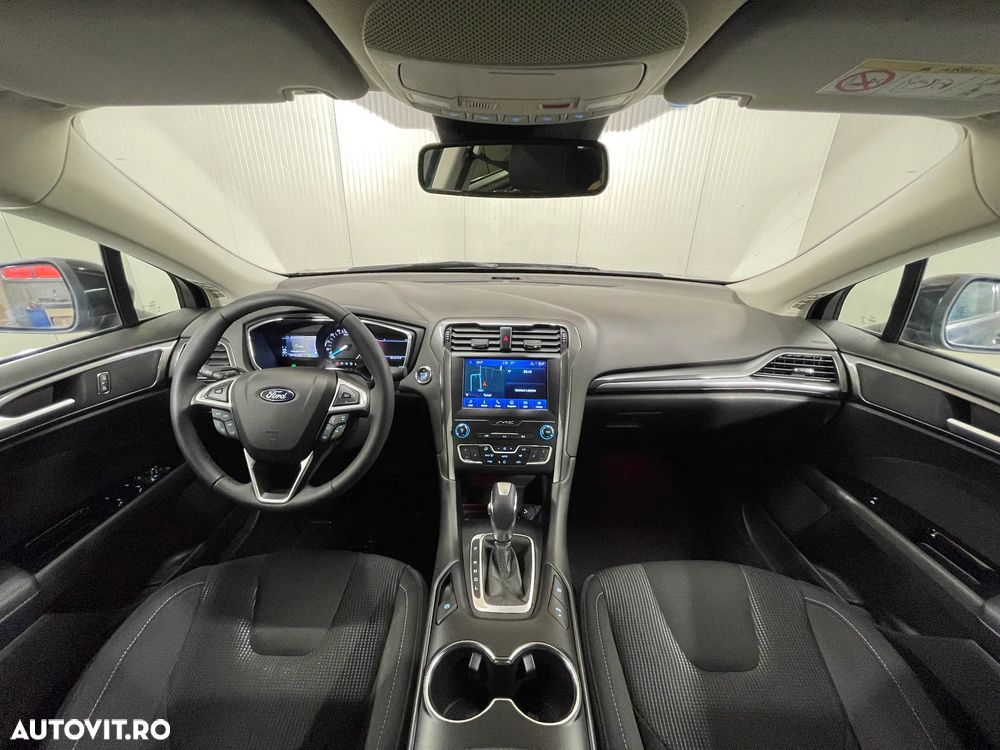 Ford Mondeo 2.0 HEV Titanium - 8