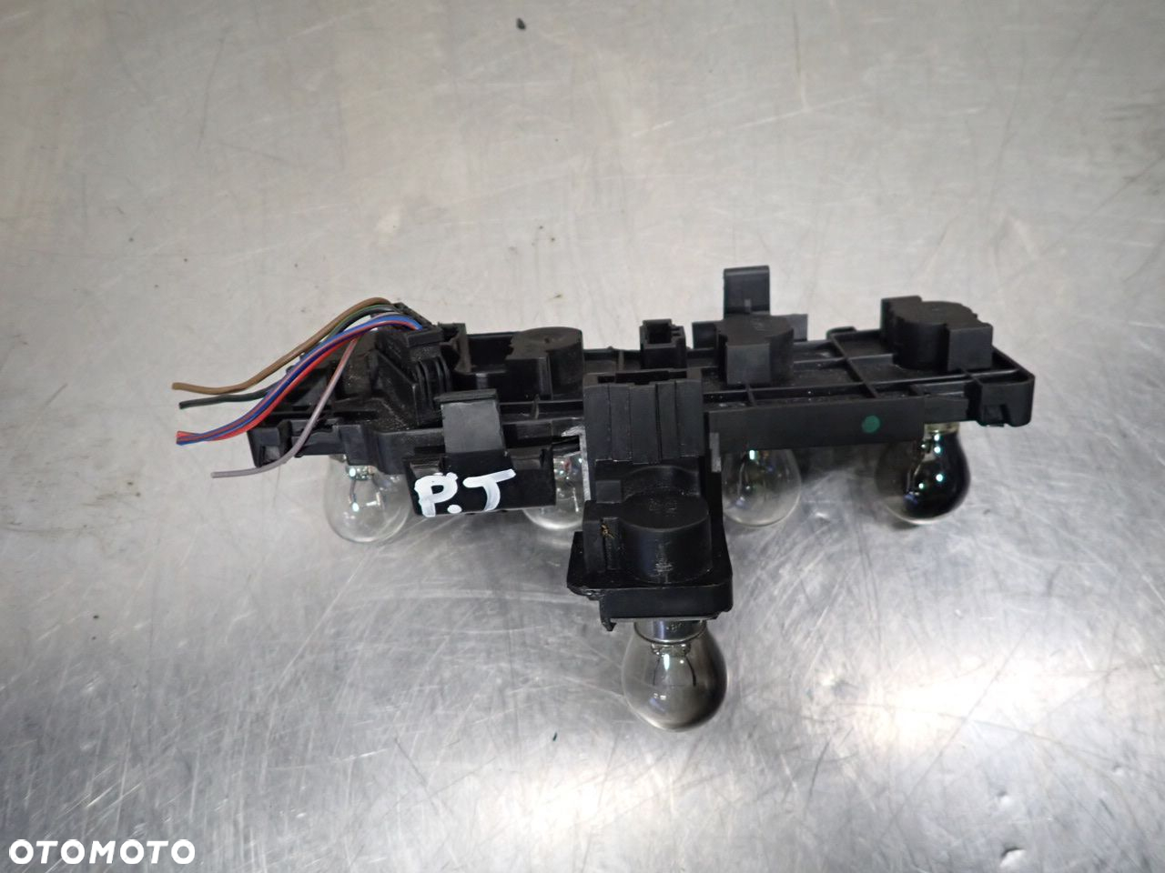 WKŁAD LAMPY PRAWY TYŁ VOLKSWAGEN PASSAT B5 FL 1.9TDI 3B9945258B - 2