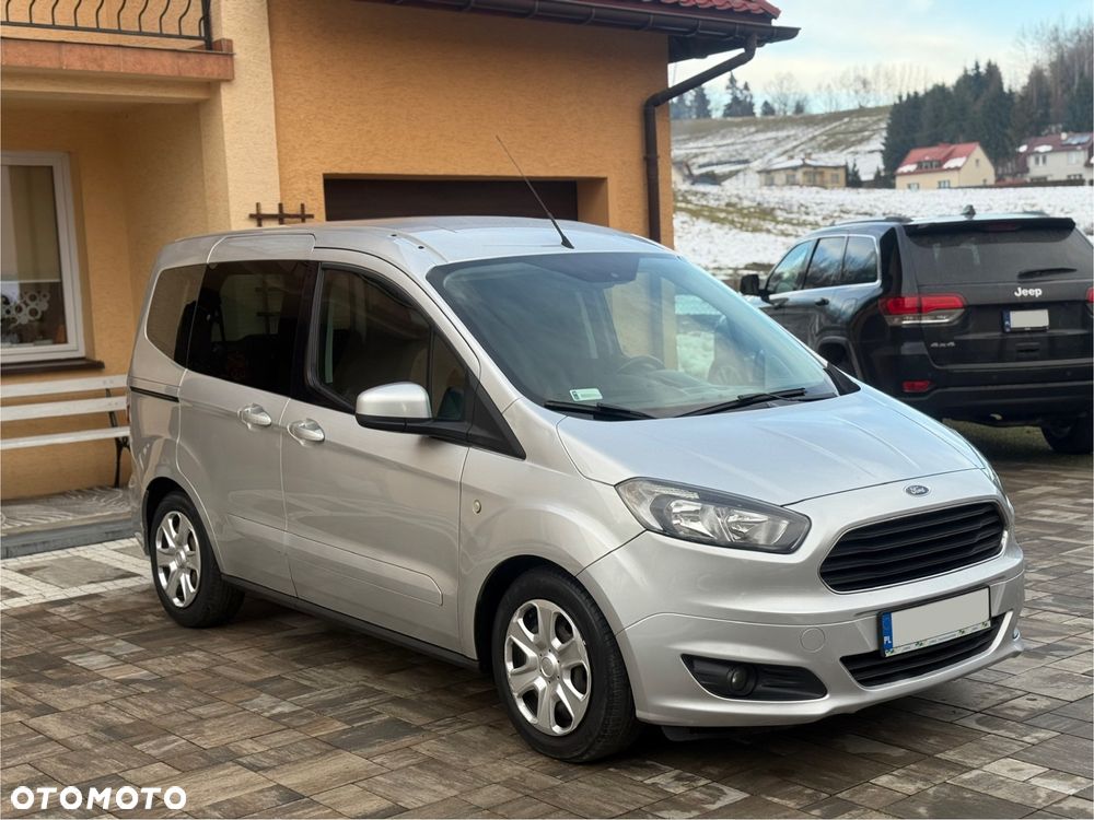 Ford Tourneo Courier 1.5 TDCi Titanium - 2
