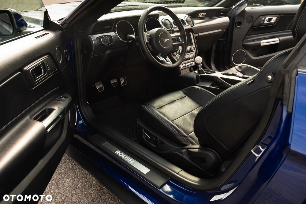 Ford Mustang 5.0 V8 GT - 6