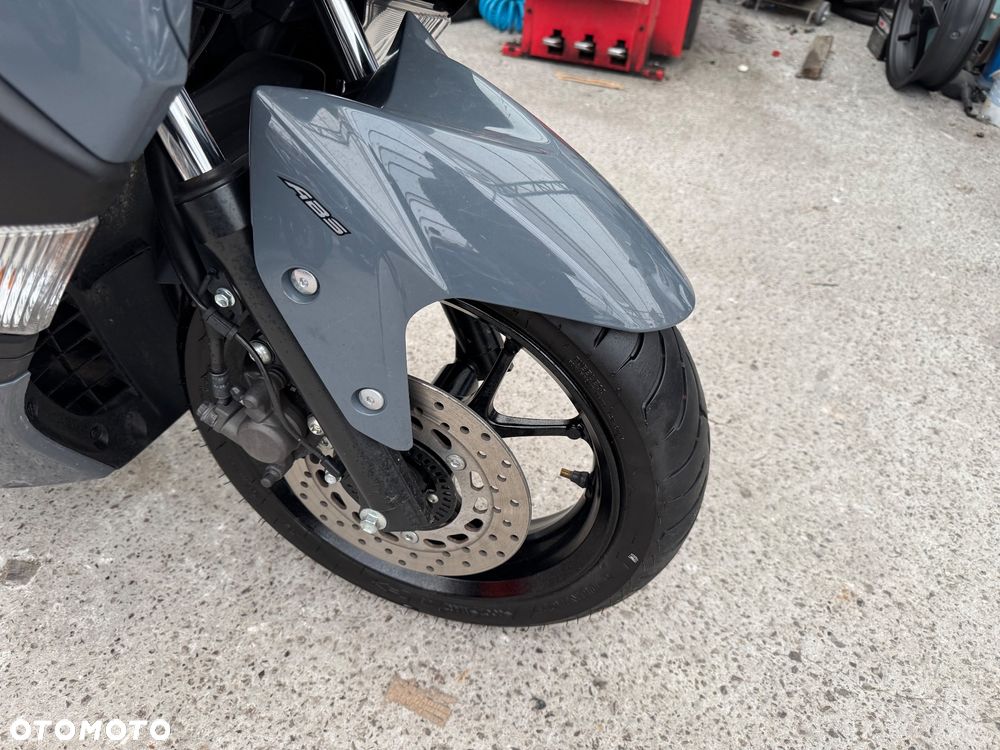 Yamaha NMAX - 14