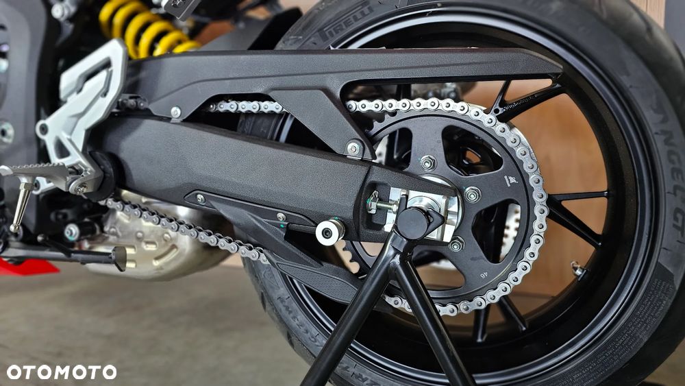 QJMOTOR SRK 800RR - 18