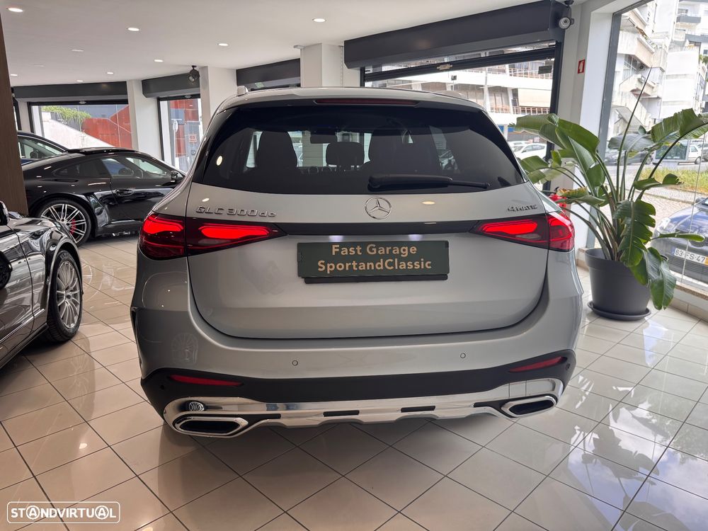Mercedes-Benz GLC 300 de 4Matic 9G-TRONIC AMG Line Advanced - 3
