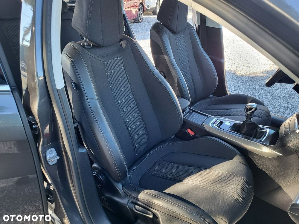 Peugeot 308 - 21