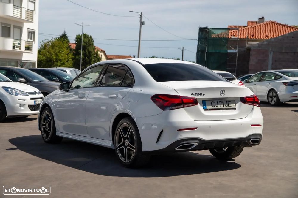 Mercedes-Benz A 250 Limousine e 8G-DCT AMG Line - 9