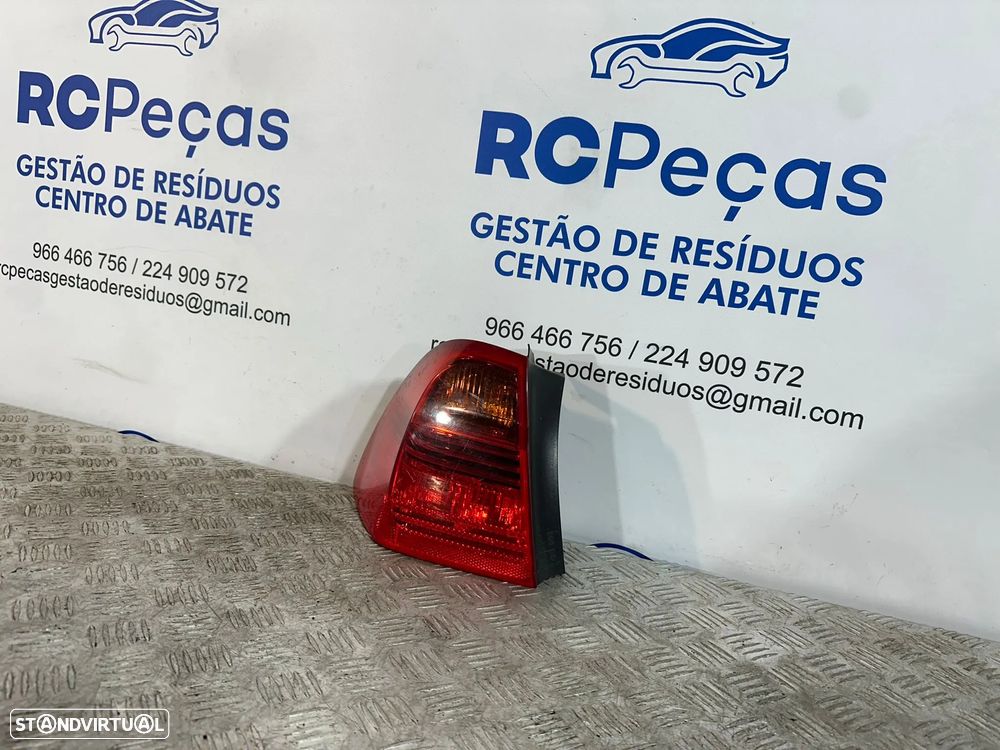 .Farolins Tras Traseiros Originais Esquerdo Direito BMW Serie 3 E91 Carrinha Touring 7160061 7160062 2004 - 2010 - 7