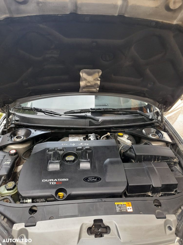 Ford Mondeo 2.0 TDCI Ghia - 24