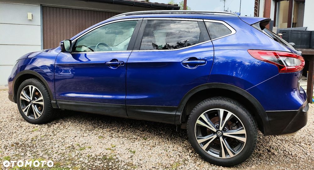 Nissan Qashqai 1.7 dCi 4x4 N-Connecta - 10