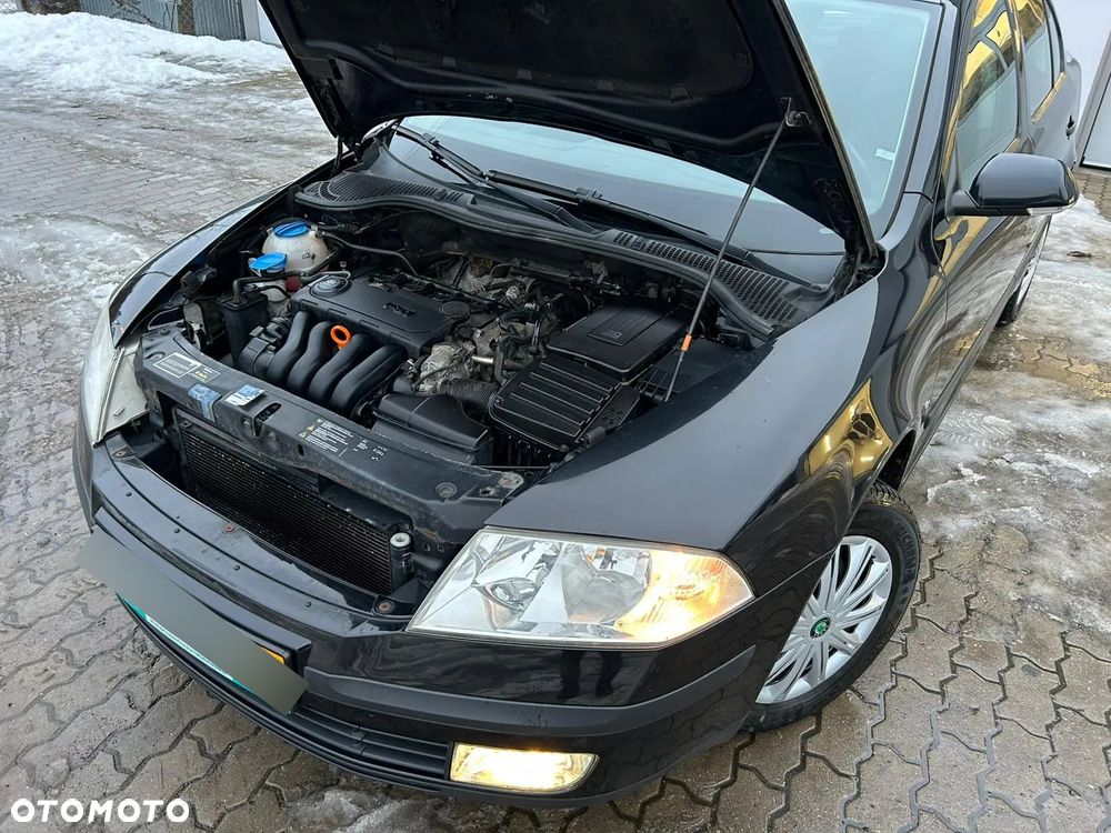 Skoda Octavia 2.0 FSI Ambiente - 12