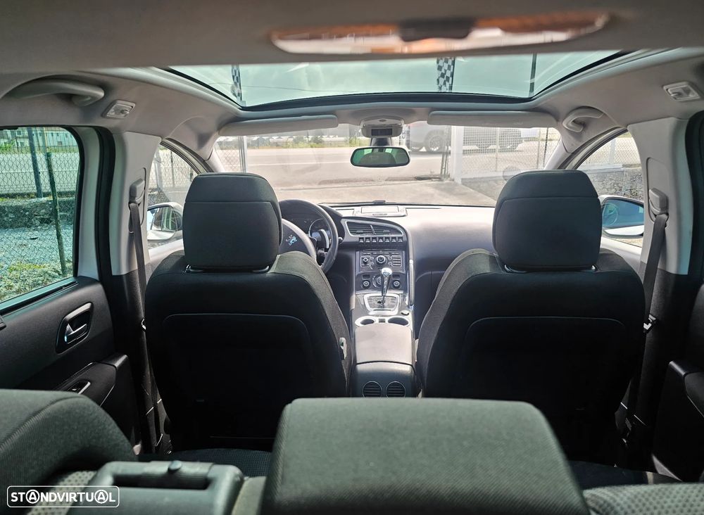 Peugeot 3008 1.6 e-HDi Business Line 2-Tronic - 15